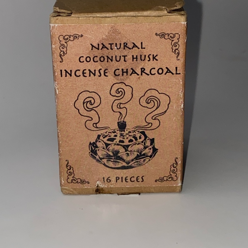 2A* Natural Coconut Husk Incense Charcoal 16 pieces cubes open box - Picture 8 of 8
